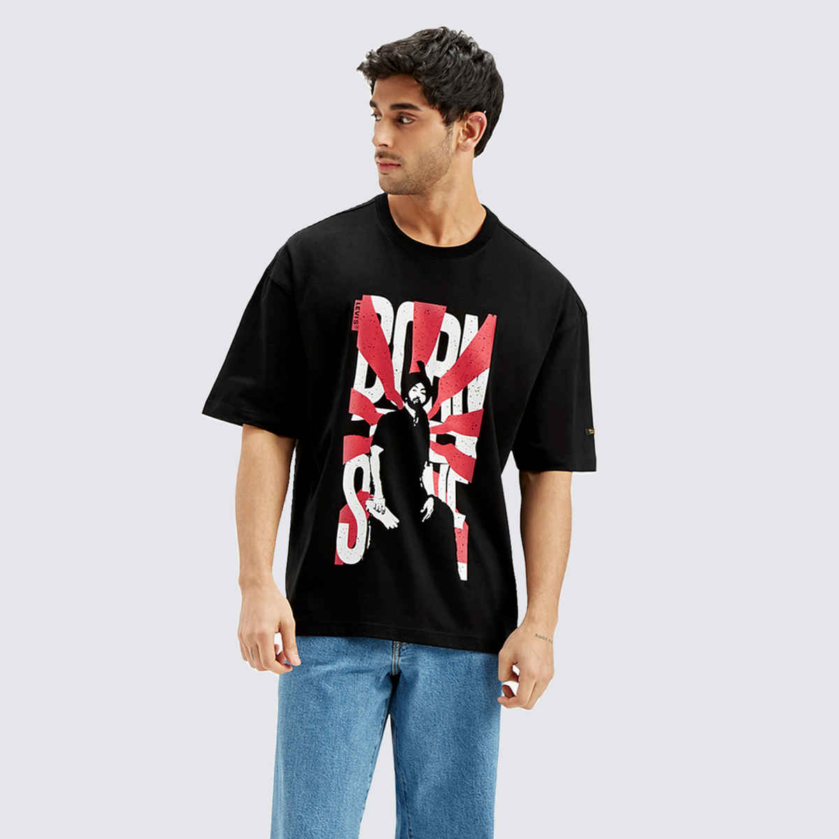 Levi's Men's X Diljit Unisex Graphic Print Loose Fit T-shirt | Black - M