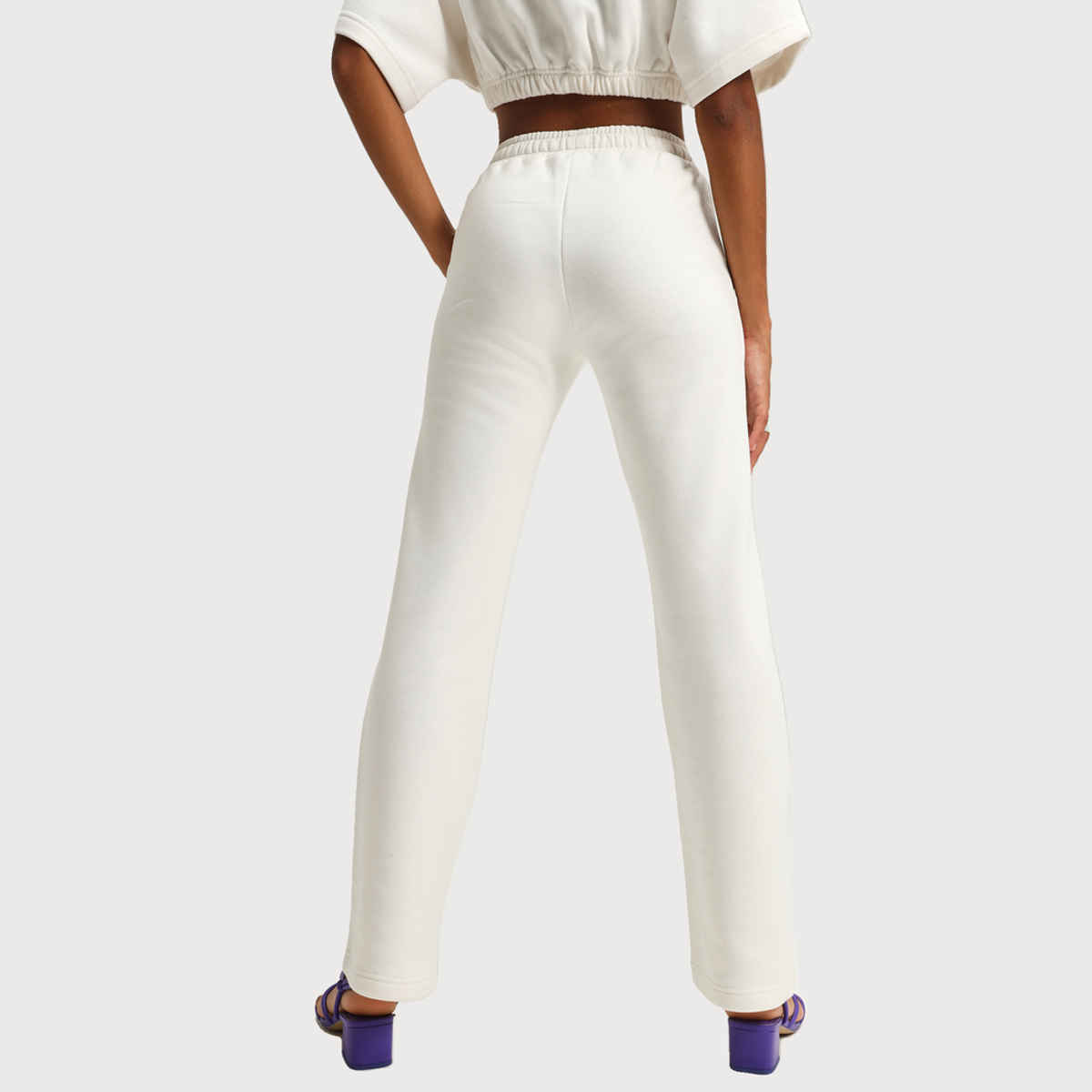 Cava Women's Joggers Straight Leg Slit | Arctic White - M
