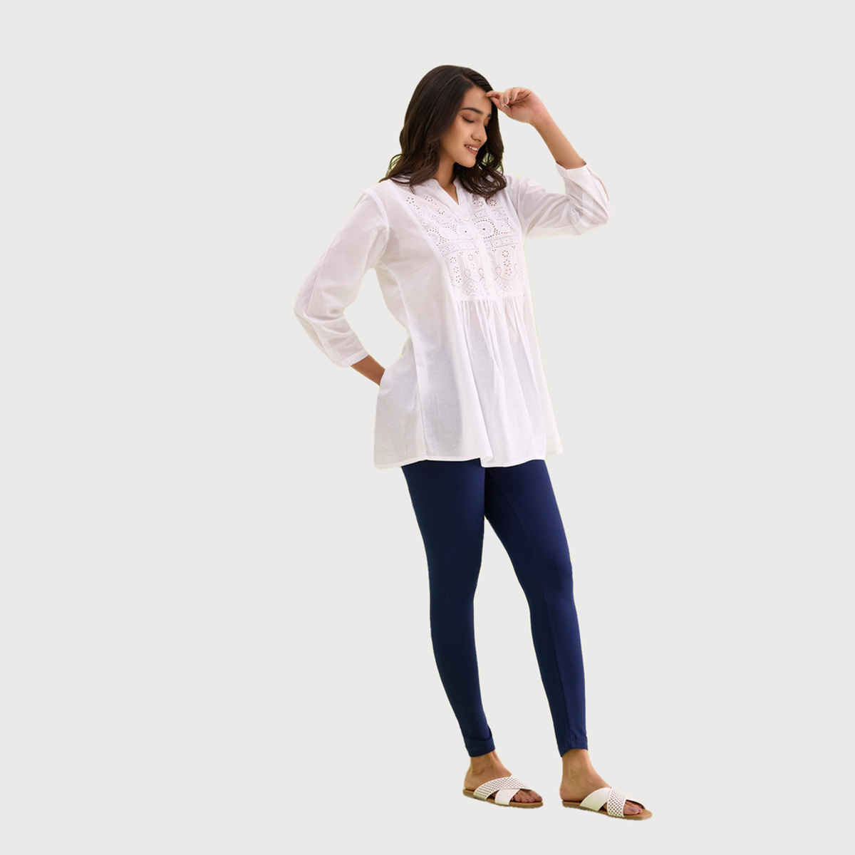 Go Colors Women's Solid Mid Rise Ankle Length Leggings | Navy - L