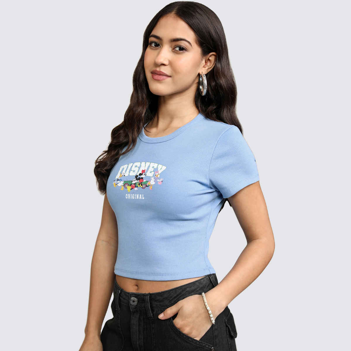 Tokyo Talkies Women's Disney Mickey & Friends Printed Crop T-shirt | Blue - XL