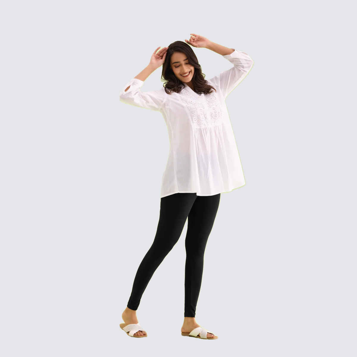 Go Colors Women's Solid Mid Rise Ankle Length Leggings | Black - M