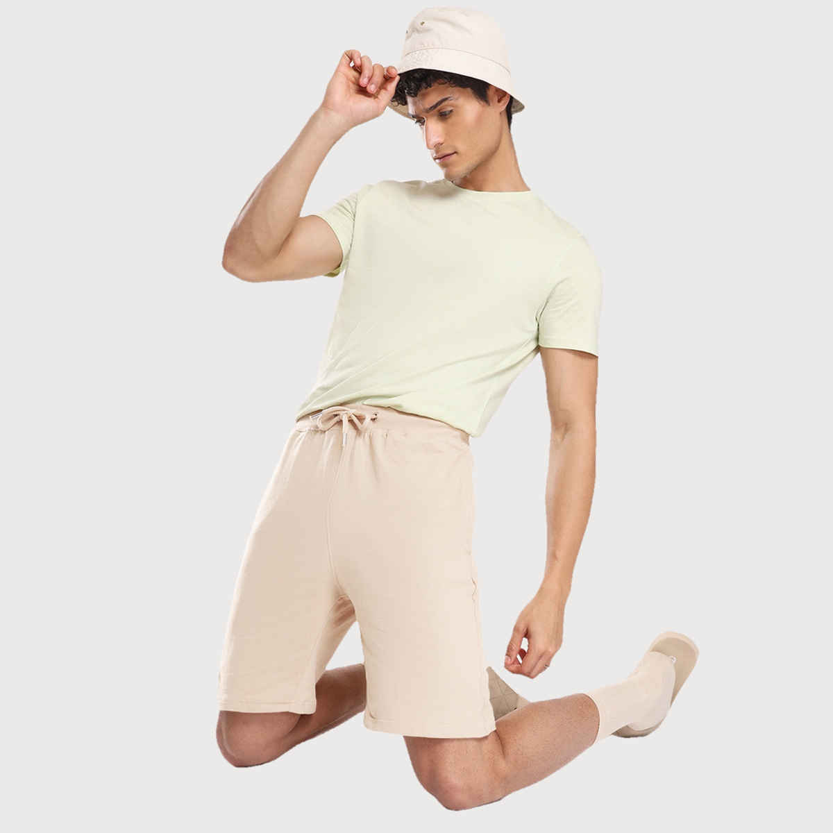 Nobero Men's Zip Pocket Shorts | Arctic Wolf - M