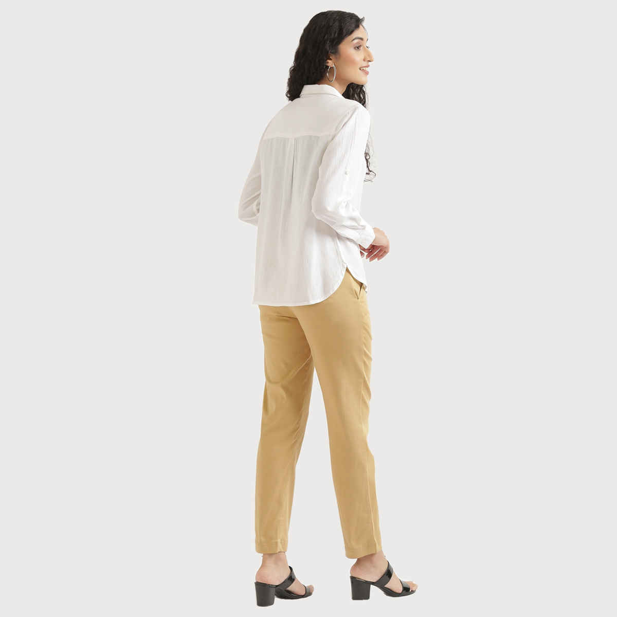Saadaa Airy Solid Linen Women's Shirt | White | M