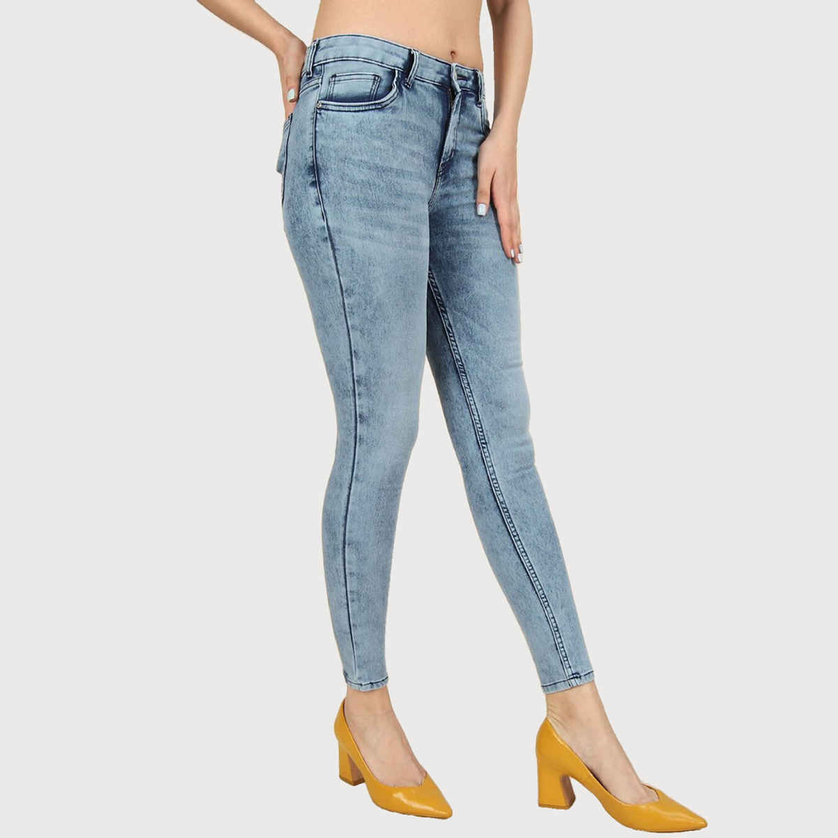 Freehand Women's Distressed Slim-Fit Jeans | Blue - 32