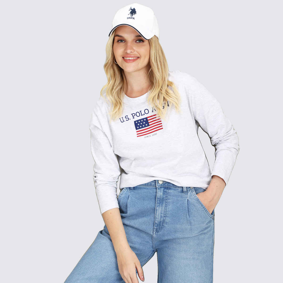 U.S. Polo Assn. Women's Long Sleeve Flag Print Heathered T-Shirt | Light Grey - M