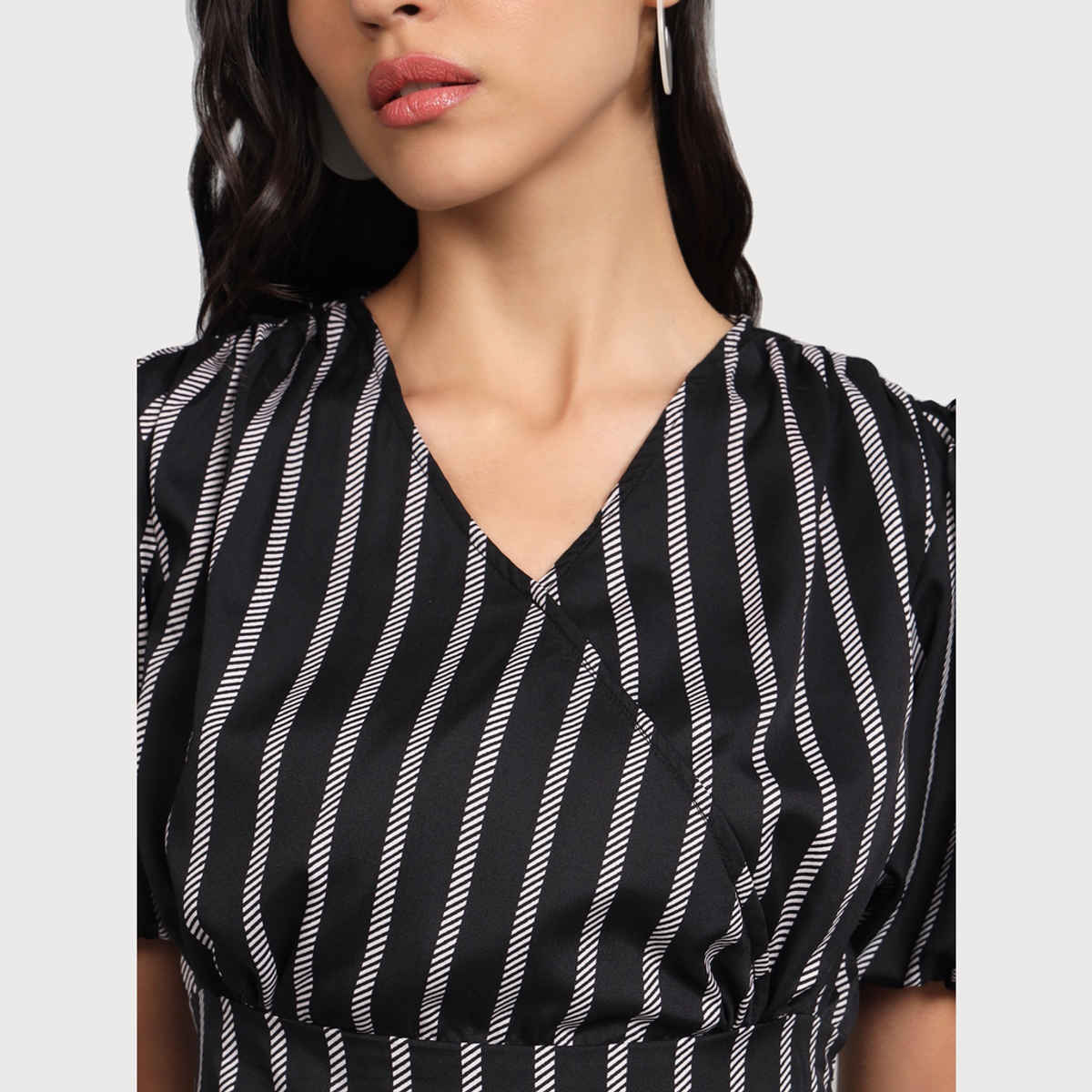 The Dry State Women's Black Tops WTOP | 1469C | S