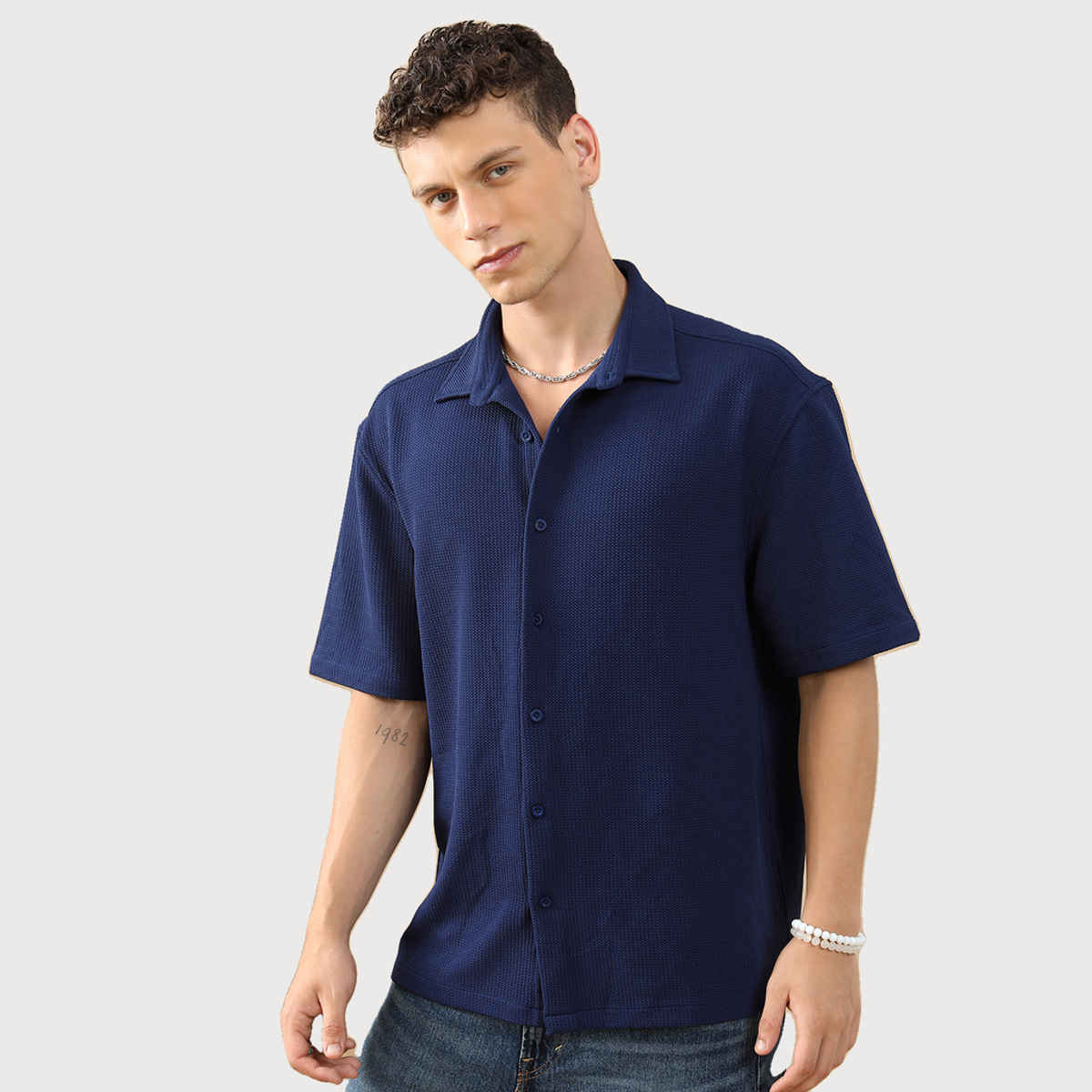 HIGHLANDER Men's Oversized Spread Collar Casual Shirt | Navy Blue - S