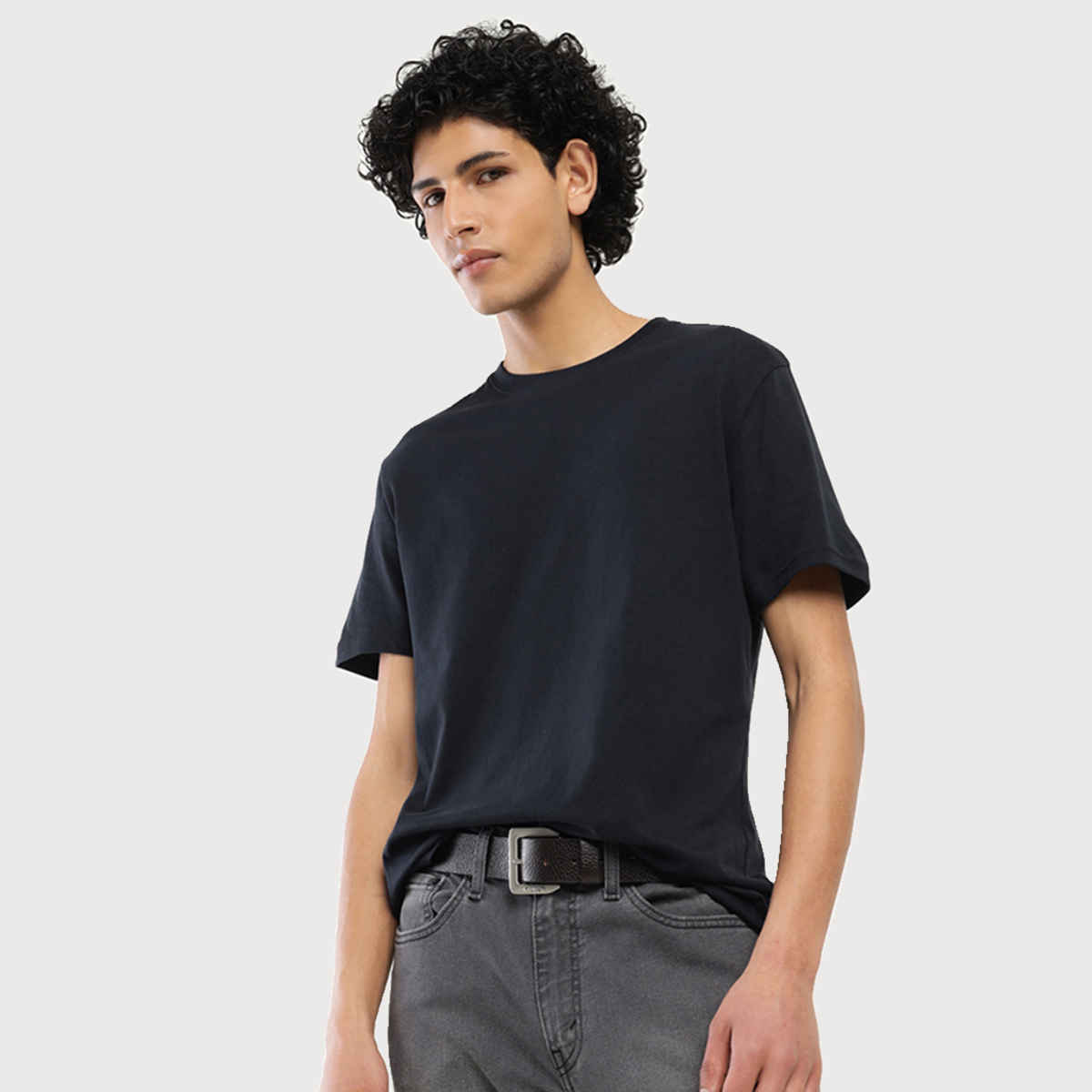 Levi's Men's 100% BCI Cotton Round Neck T-shirt | Navy Blue - XL