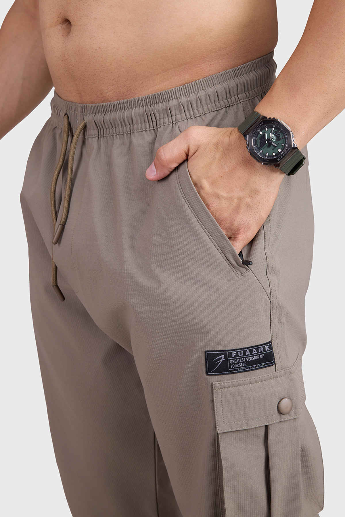 FUAARK Men's Script Regular Fit Sports & Gym Cargo Joggers | Brown - M