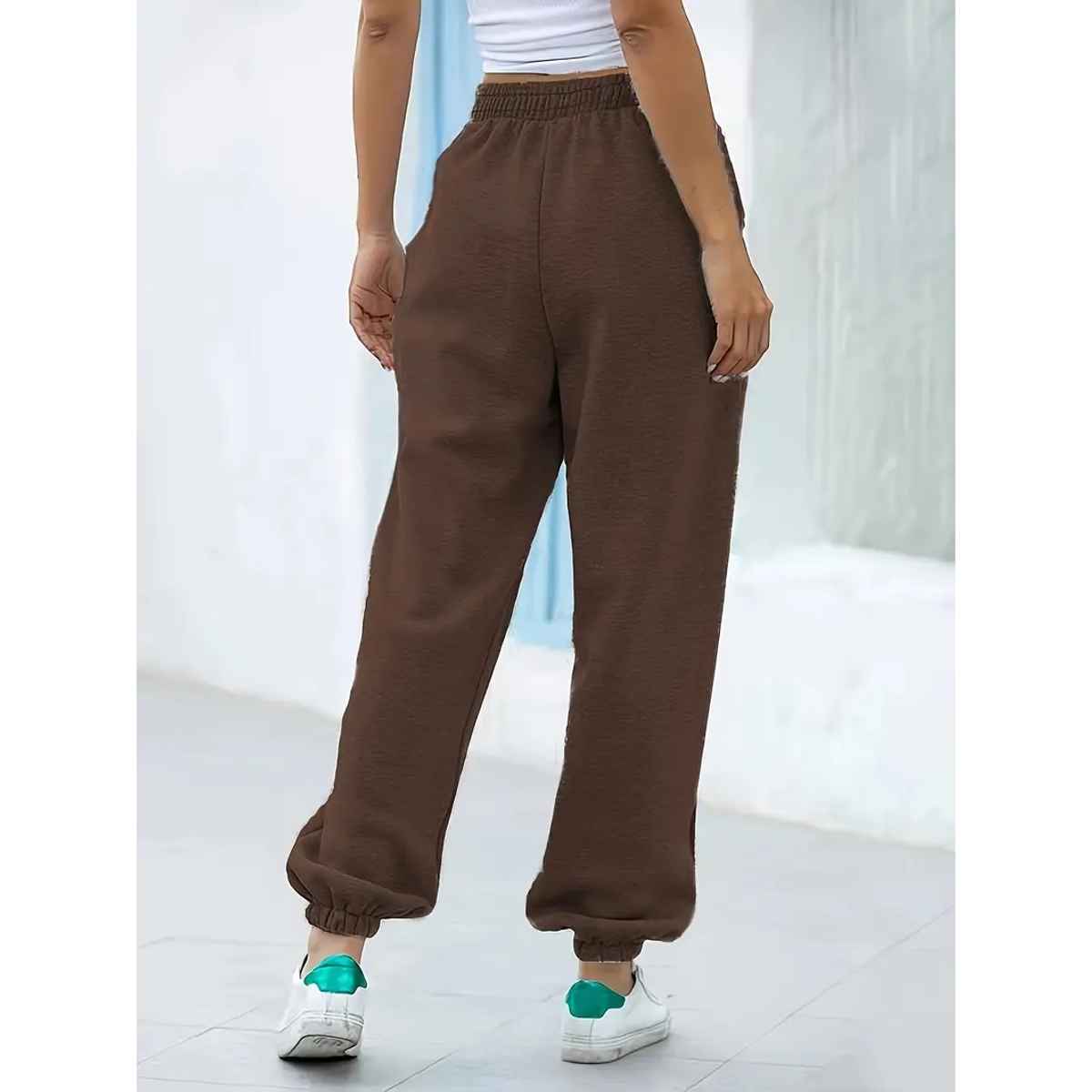 Q-rious Women's EasyFlow Relaxed Joggers | Plaz-CARGO | Brown - 32