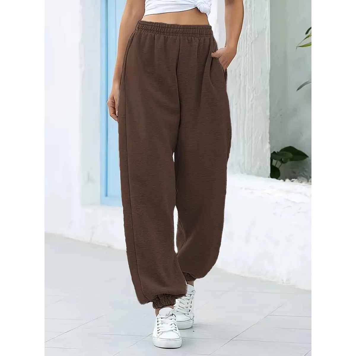 Q-rious Women's EasyFlow Relaxed Joggers | Plaz-CARGO | Brown - 32