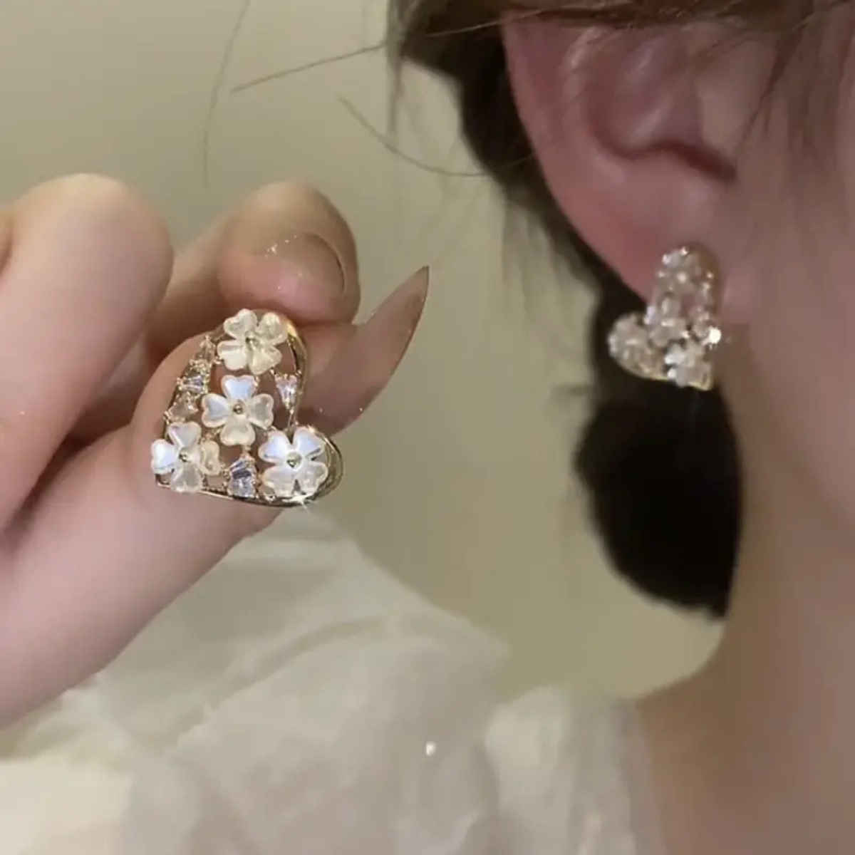 Beautynx Floral Frost Heart Earrings | Gold | BNX-EAR-0077