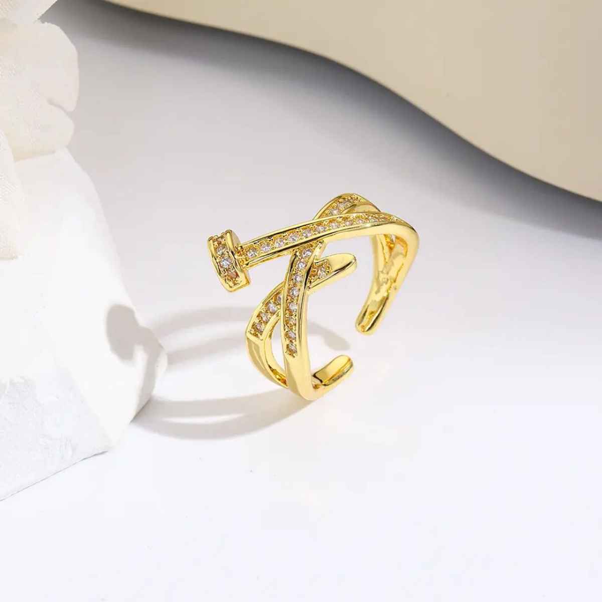 Estailo Fashion Love's Royalty Rings | R0000463 | Gold