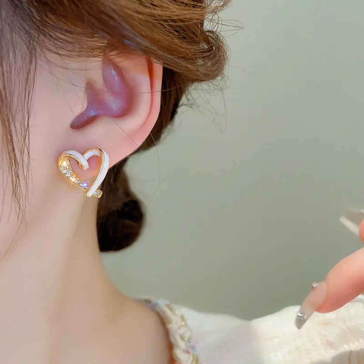 Estailo Fashion Bling Blogger Heart Earrings for Women | Stylish Lightweight Statement Jewellery