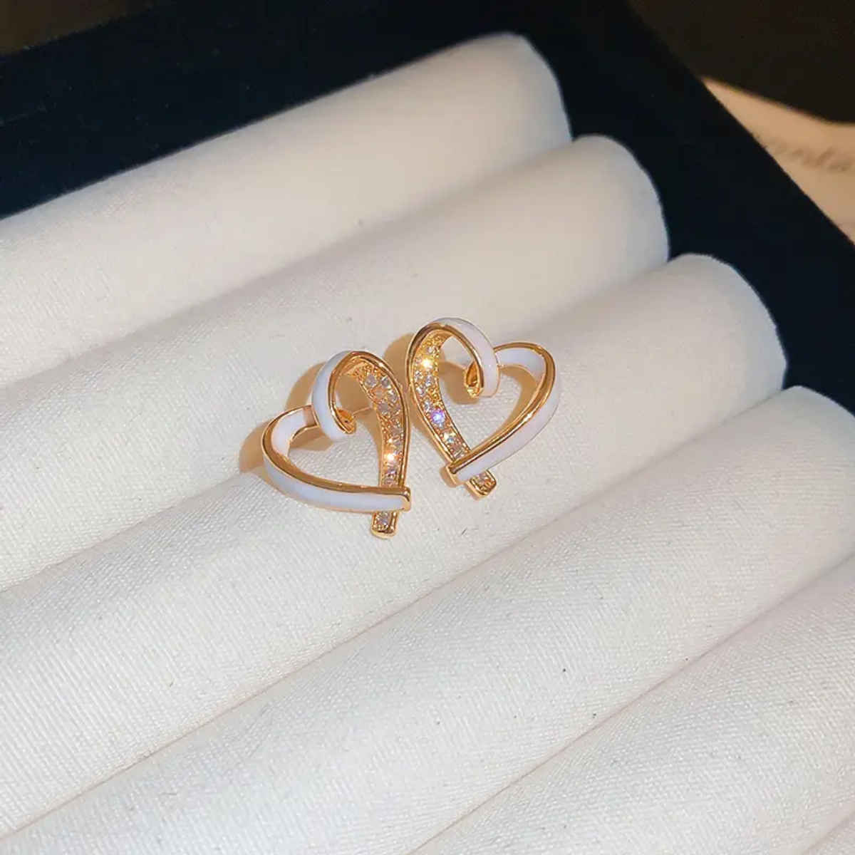 Estailo Fashion Bling Blogger Heart Earrings for Women | Stylish Lightweight Statement Jewellery