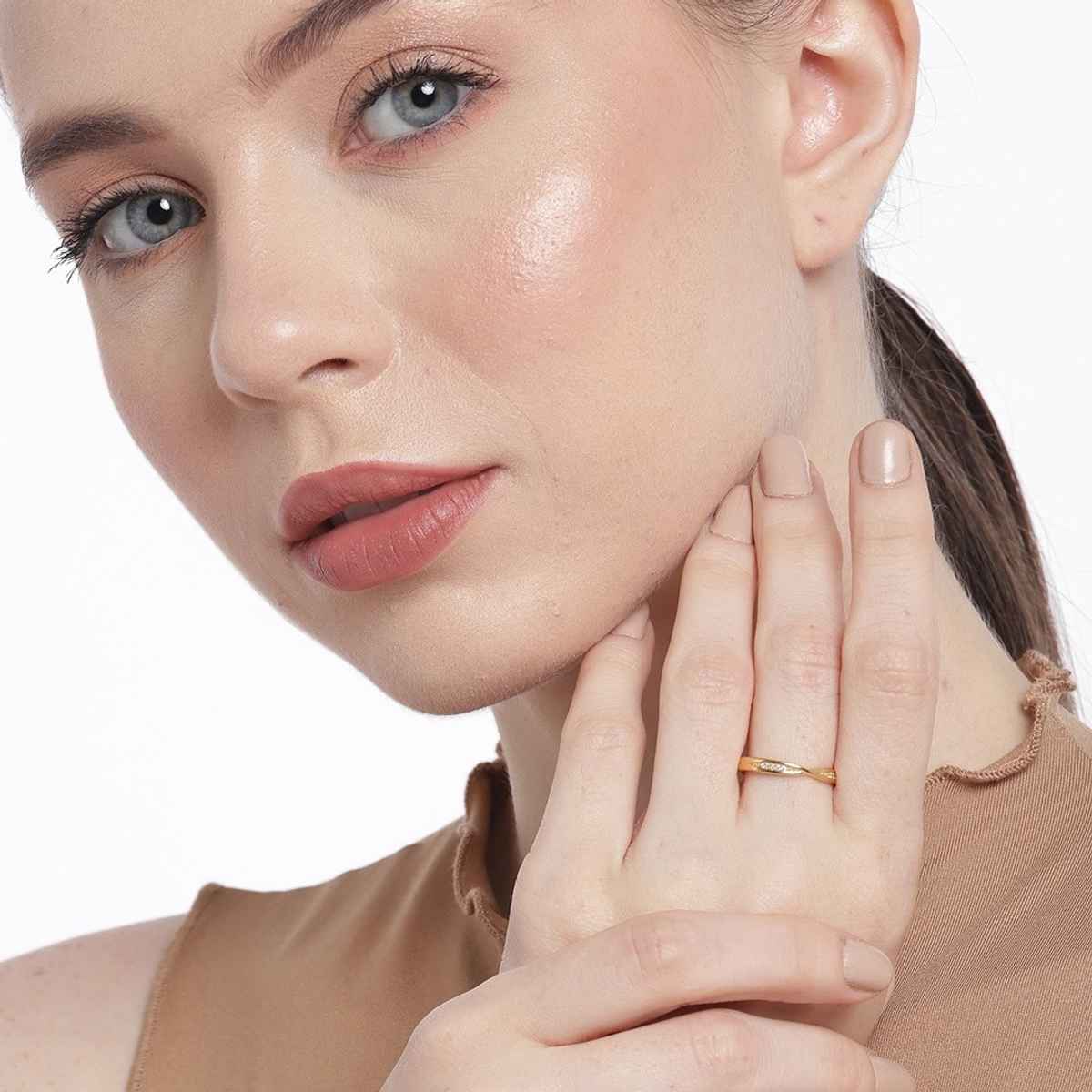 Zavya One line CZ CZ Gold Plated 925 Sterling Silver Ring