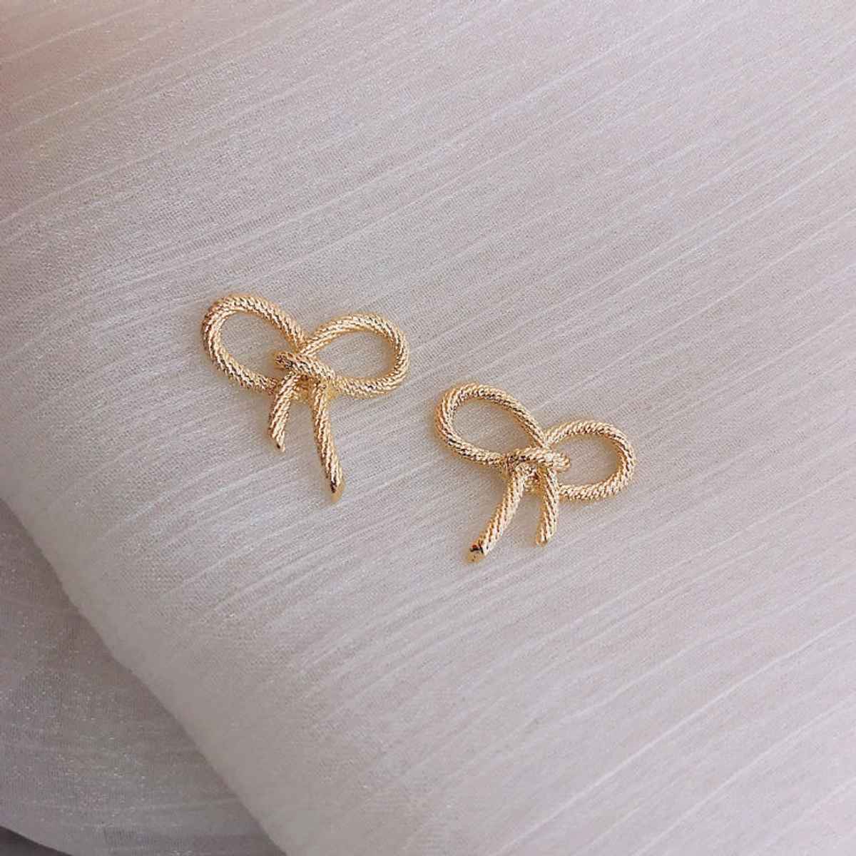 Beautynx Golden Ribbon Knot Earrings | Gold | BNX-EAR-0030