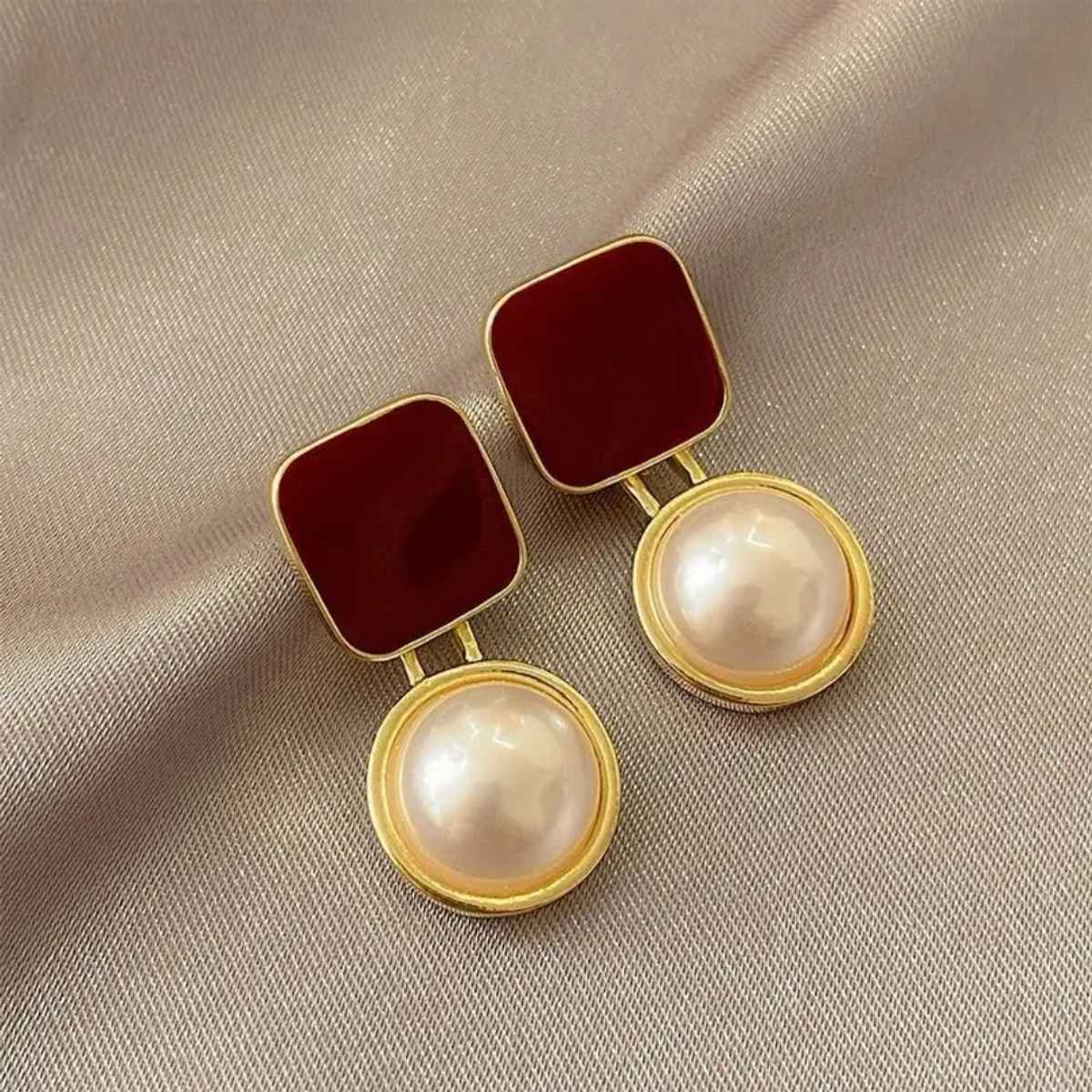Estailo Fashion Pearl Pop Gift Hamper Off White & Mehroon | Mother's Day