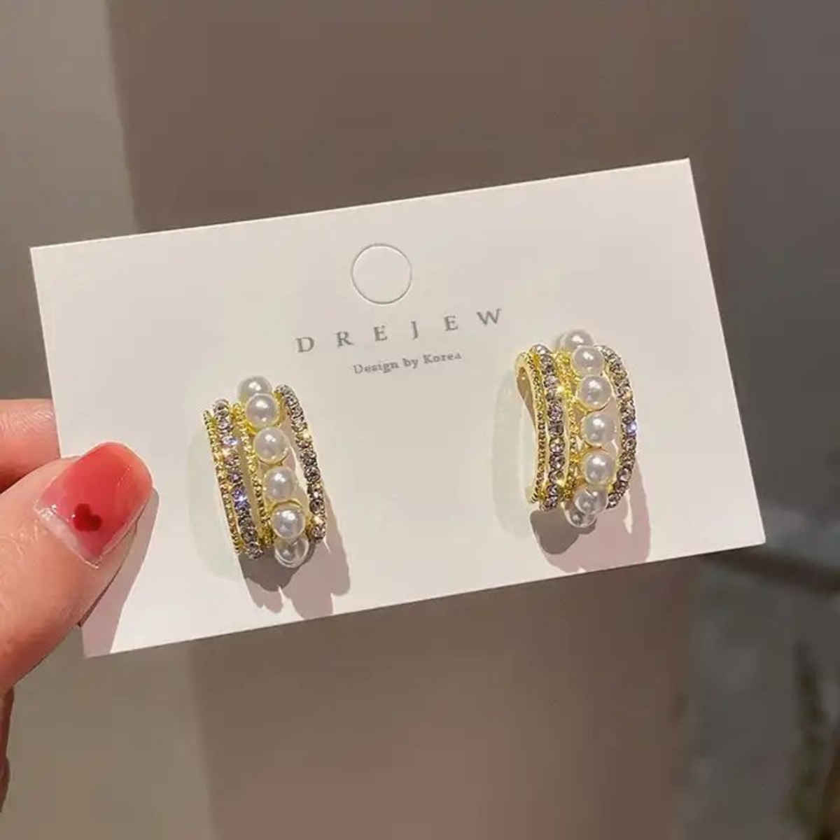 Beautynx Pearl Luxe Spiral Earrings | BNX-EAR-0023 - Gold