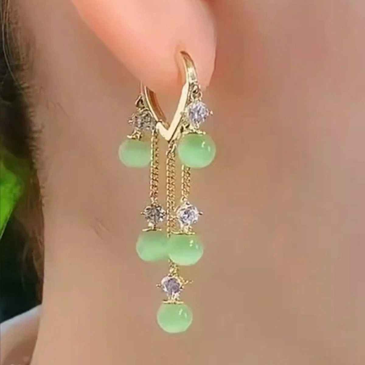 Estailo Fashion Cozy crystal hoops earrings | E0000523 | Green