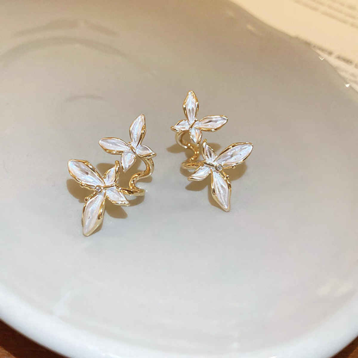 Beautynx Pearl Petal Cluster Earrings | Gold | BNX-EAR-0036