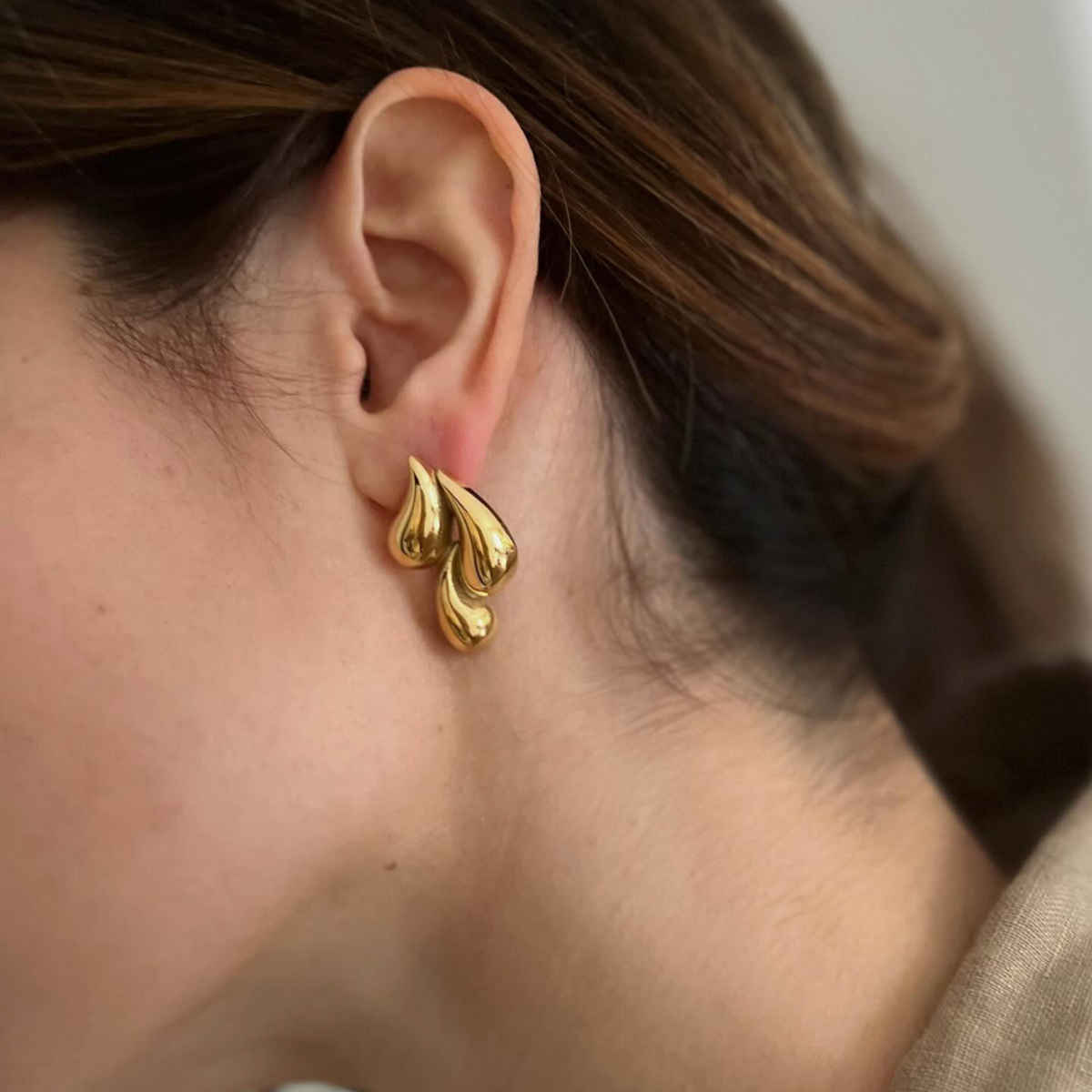 Beautynx Molten Glow Drop Earrings | Gold | BNX-EAR-0024