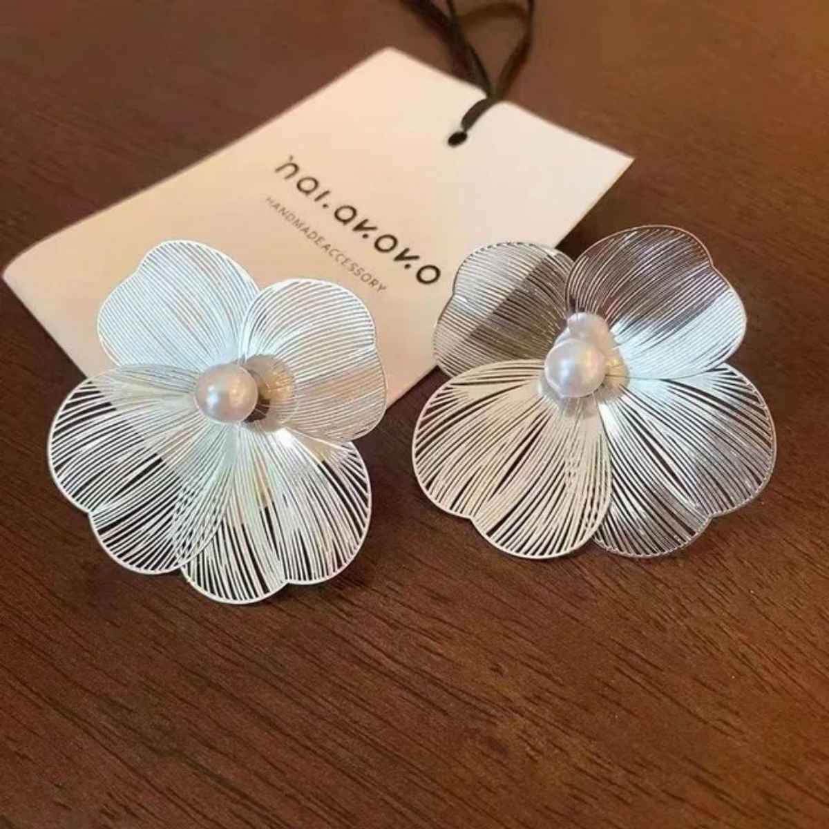 Estailo Fashion As Fresh As Daisy Earring | E0001126 | Silver
