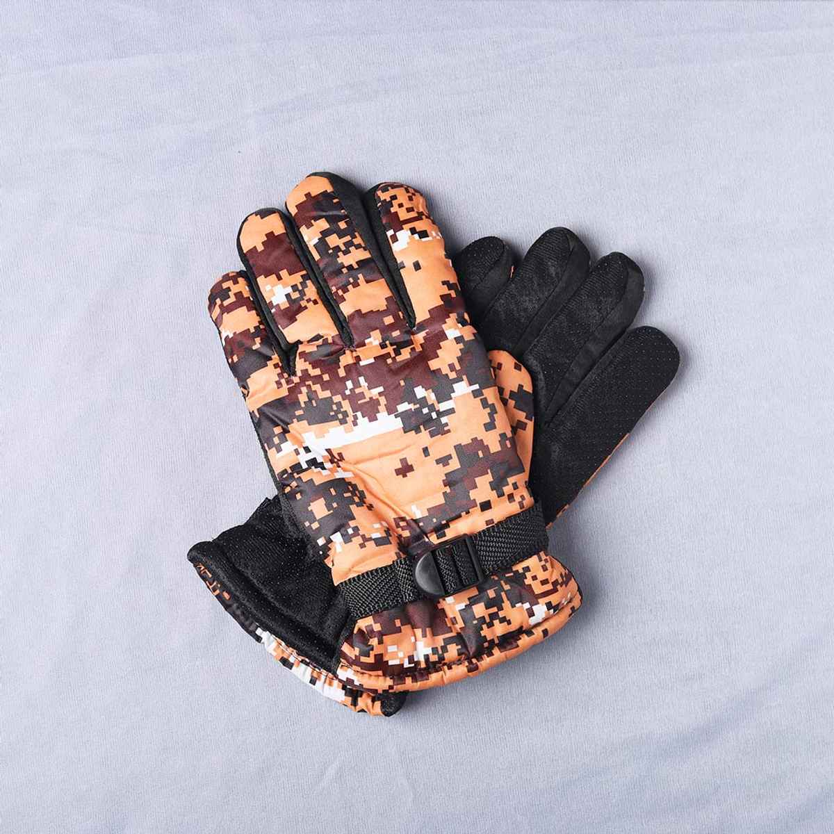 Englo Men's Camouflage Nylon Winter Gloves | Multicolour - Free Size