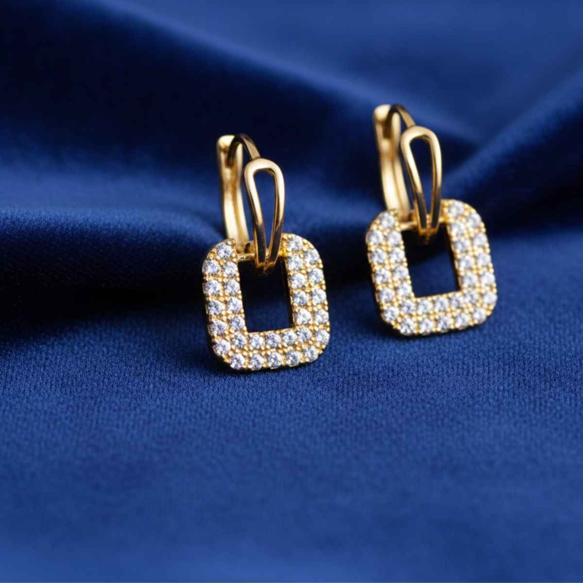 Beautynx Golden Spark Square Earrings | BNX-EAR-0050 - Gold