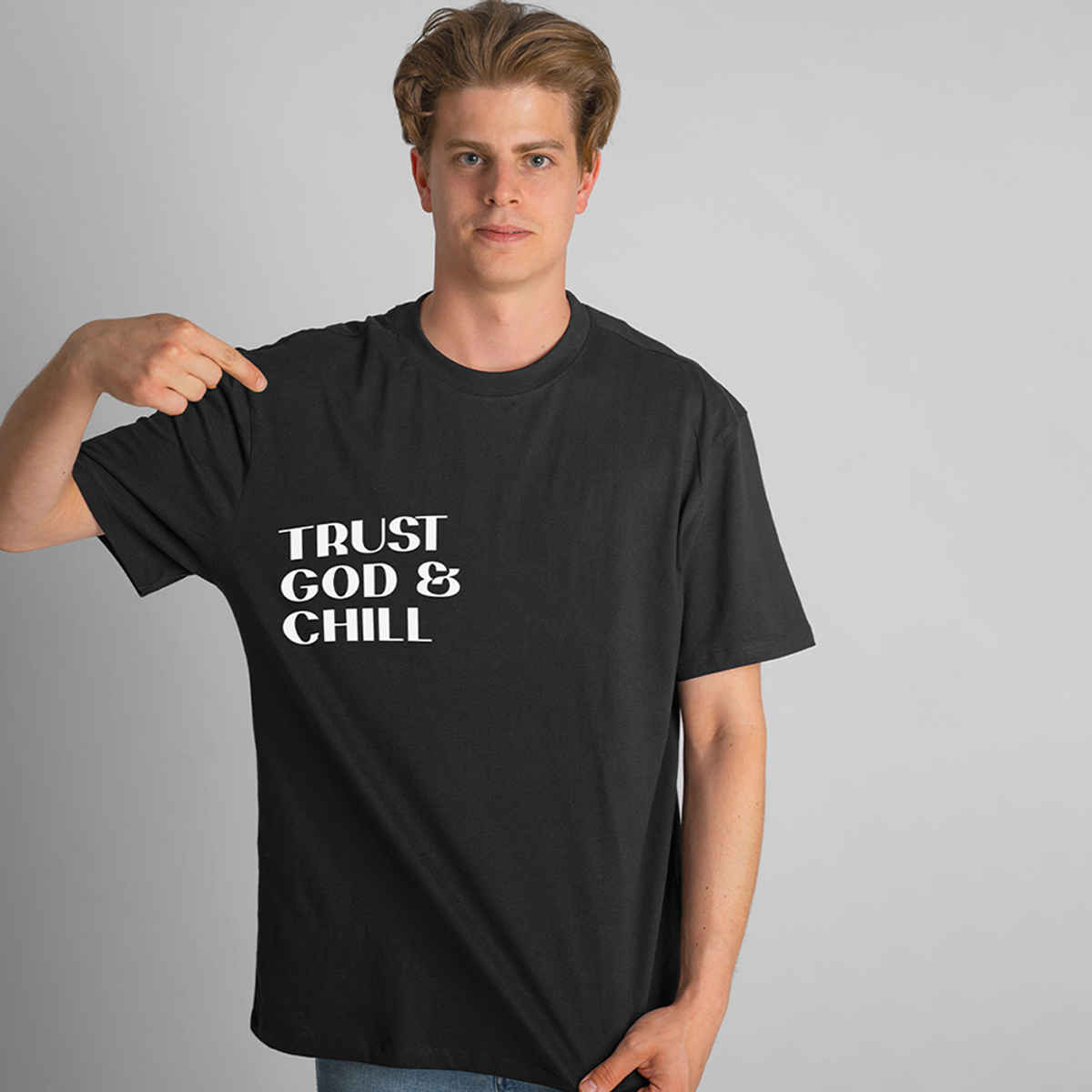 Mad Over Print Men's Trust God oversized T-shirt | Black - S