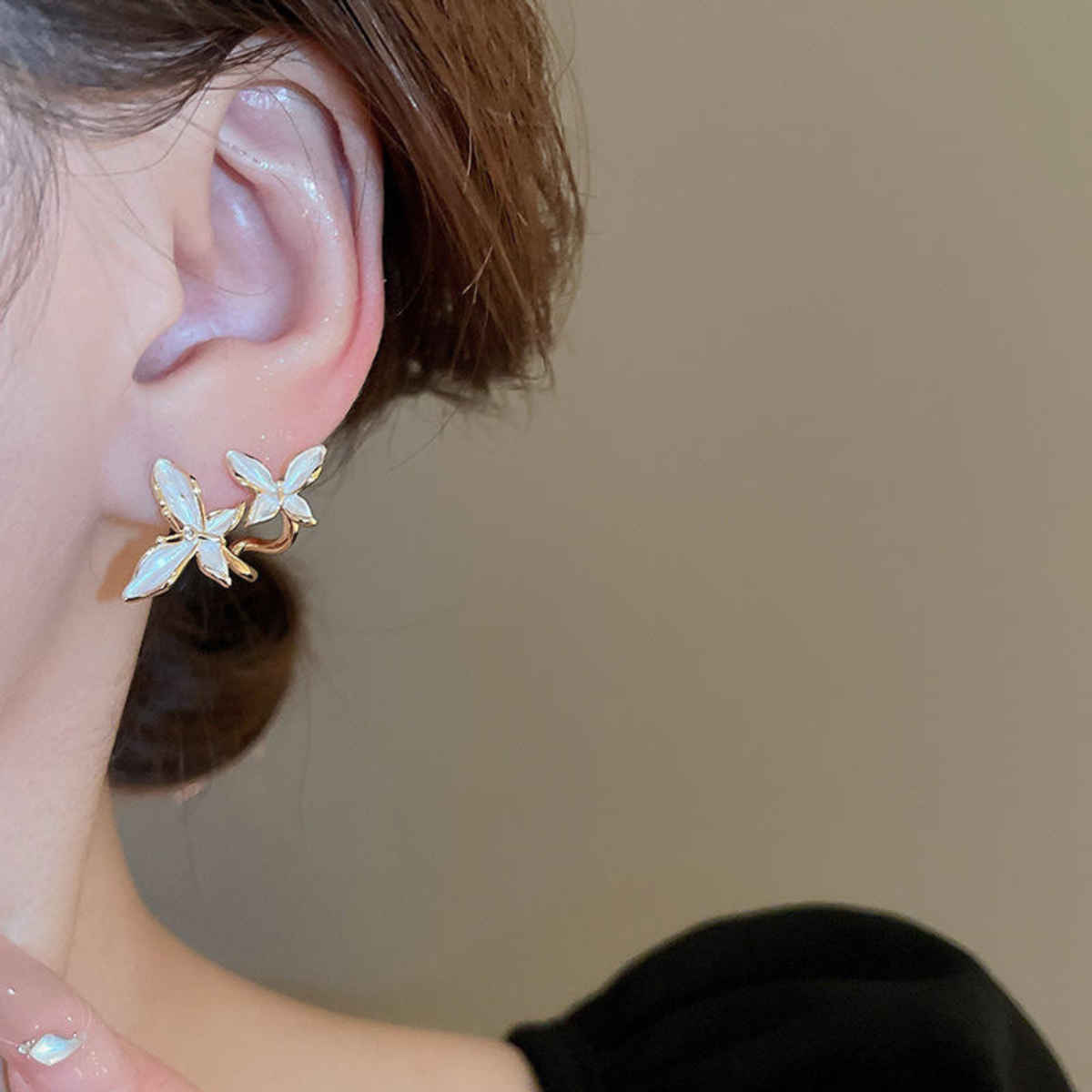 Beautynx Pearl Petal Cluster Earrings | Gold | BNX-EAR-0036