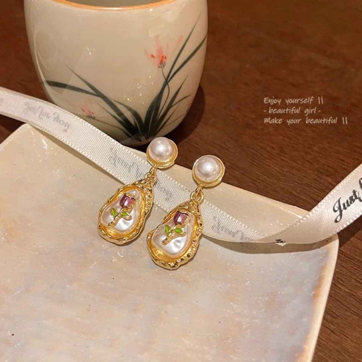 Estailo Fashion Pearl Rose Statement Earrings | E0000225 | Gold