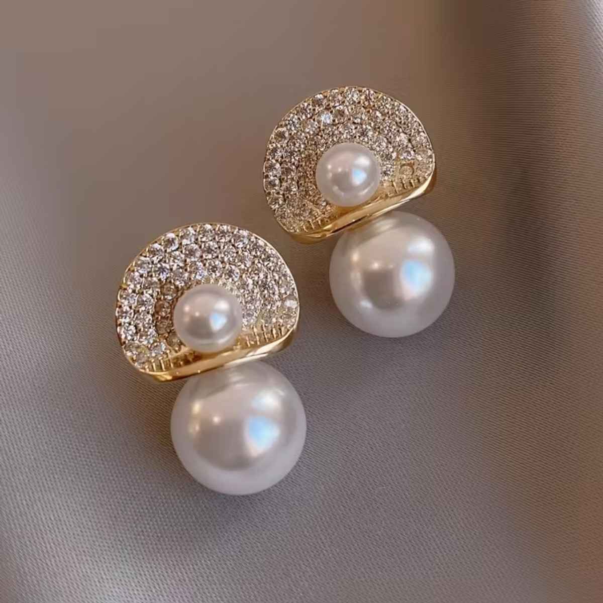 BeautyNX Oceanic Radiance Drops Earrings | Gold | BNX-EAR-0010