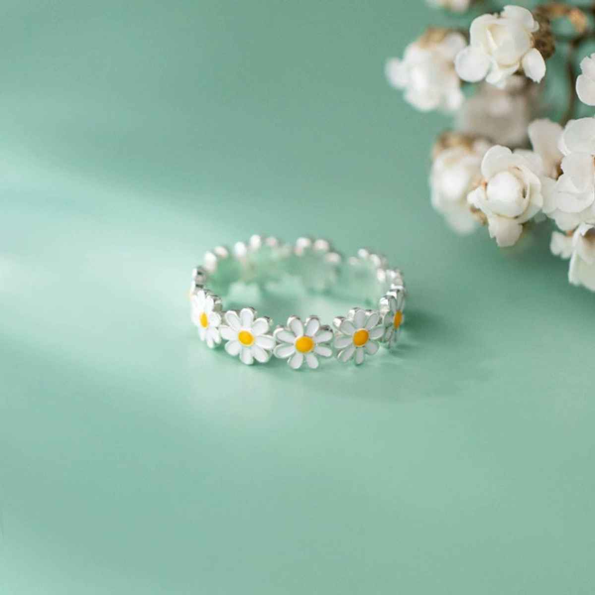 Estailo Fashion Daisy Flower Ring Ring Yellow-Grey Ring | R0001382