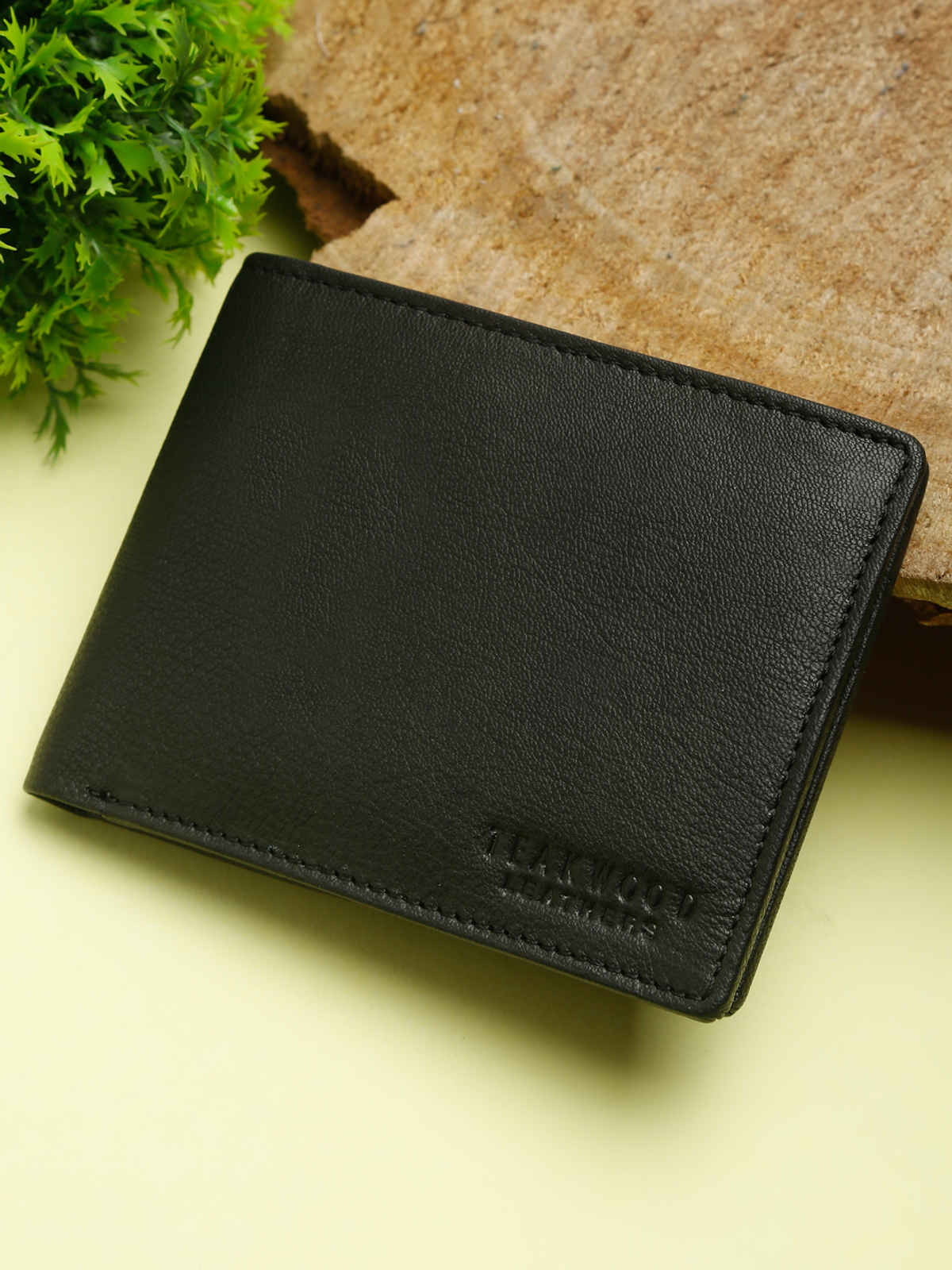 Teakwood Leather Men's Slim Coin Wallet | WLT 140 BL | Black