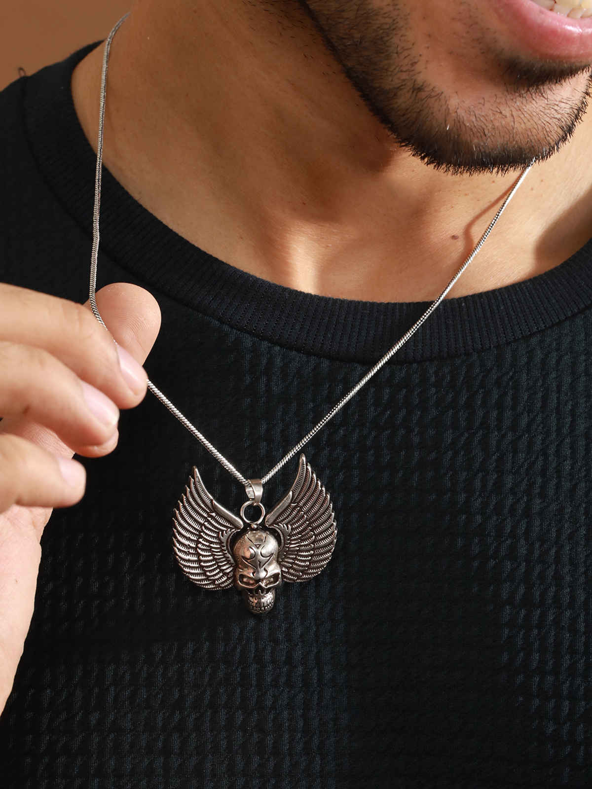 Priyaasi Bold by Priyaasi Skull got Wings Silver-Plated Pendant Chain for Men