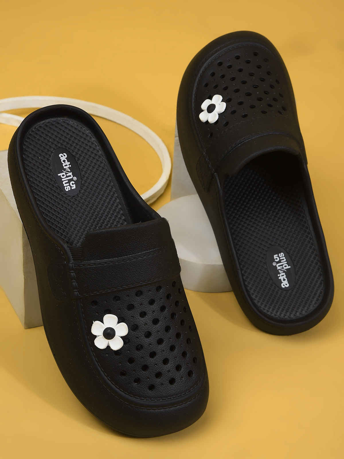 Action Women's Mules | ONTL-35 | Black - UK 4