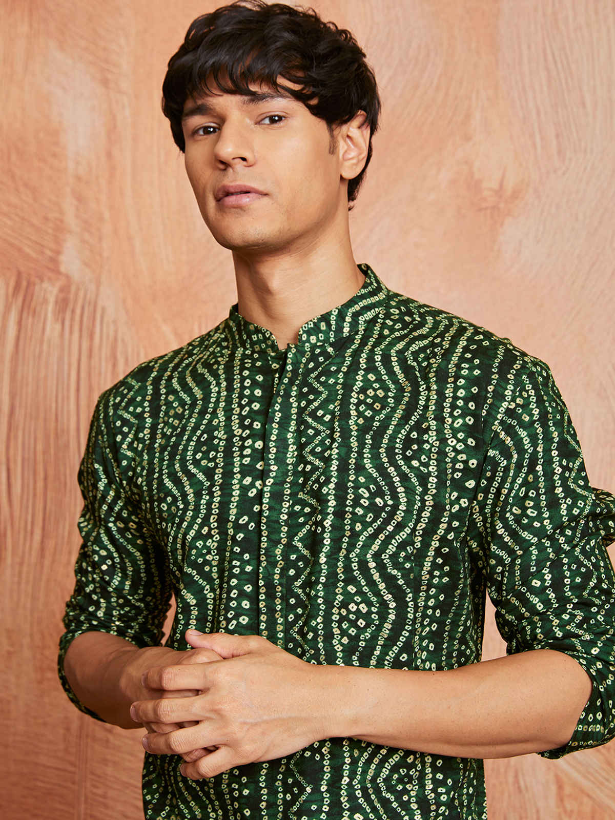 VASTRAMAY Men's Green Bandhni Rayon Kurta & Pyjama Set (XL)