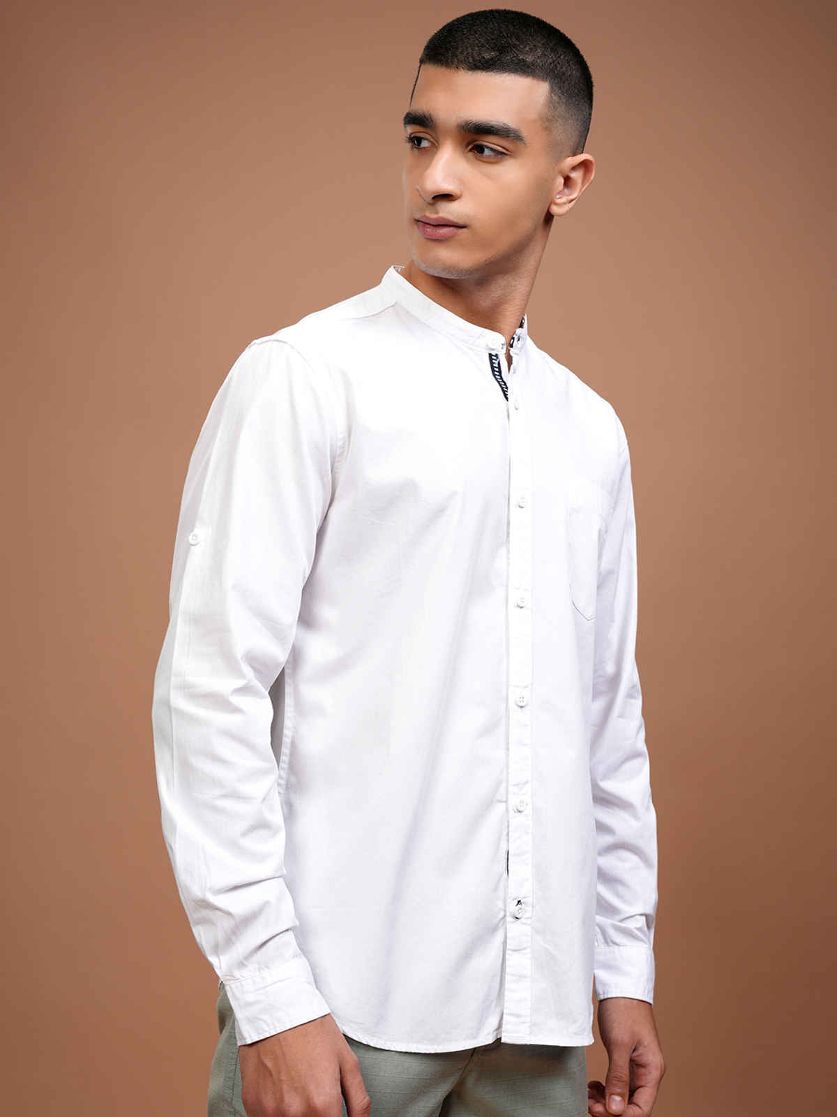 Highlander Men Solid Slim Fit Casual Shirt | White | M