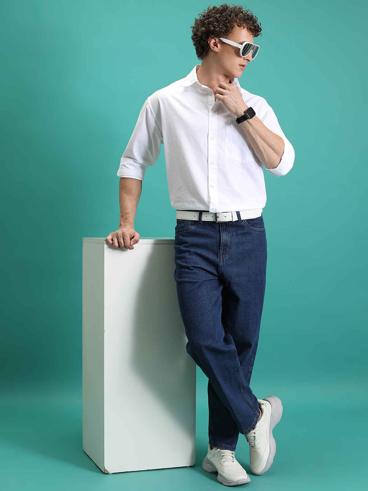 HIGHLANDER Men's Loose Fit Mid-Rise Cotton Baggy Jeans | Blue - 32