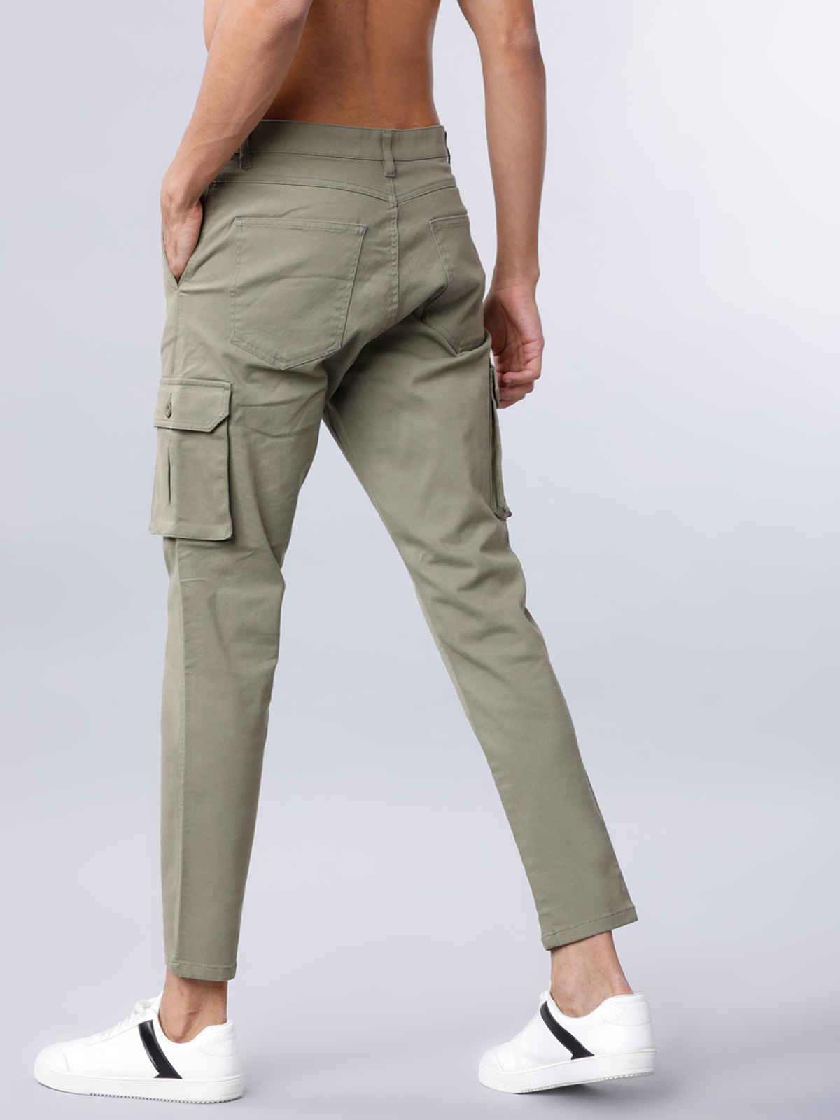 HIGHLANDER Men's Slim Fit Solid Cargos | Capulet Olive - 30