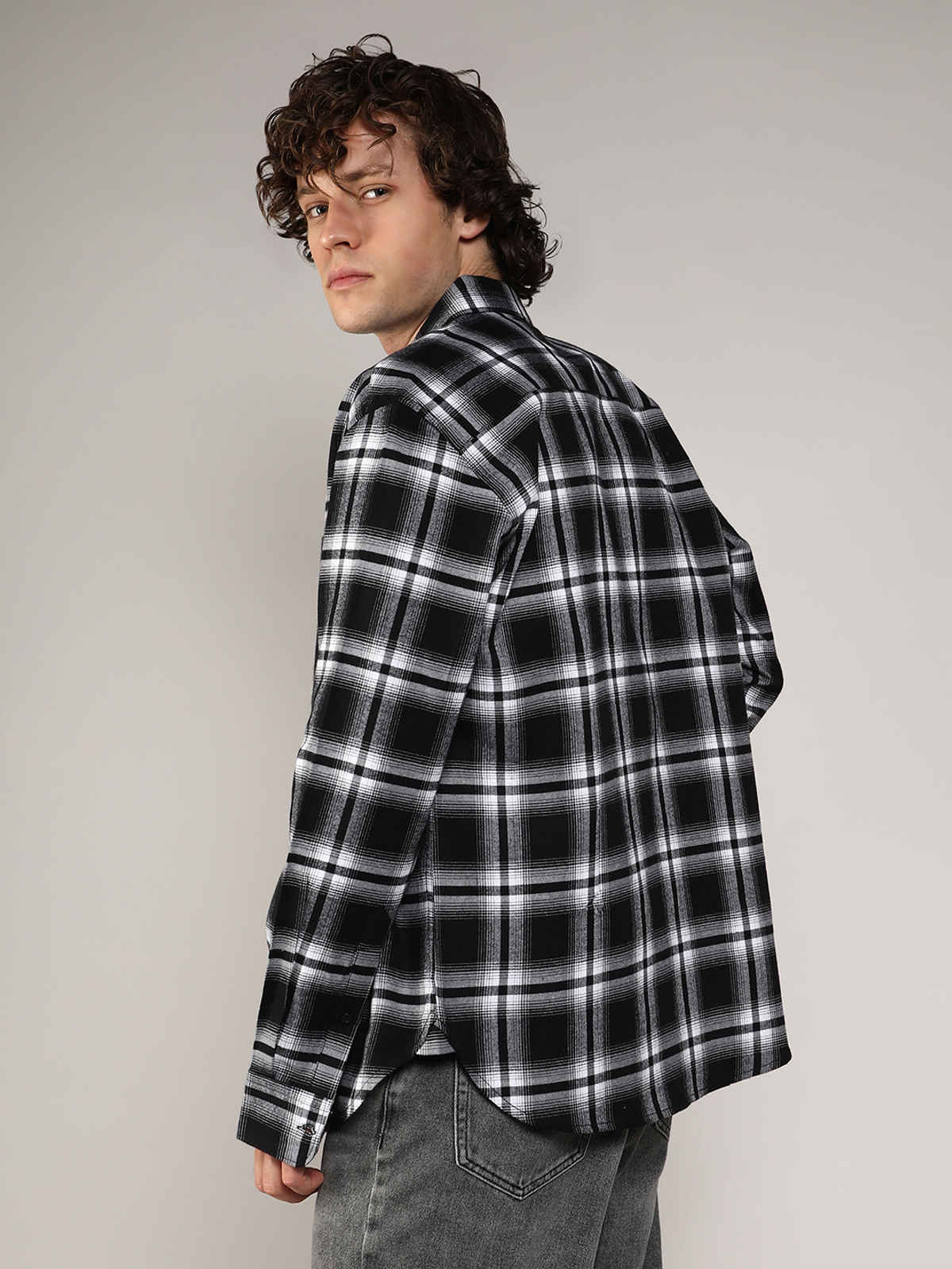 Campus Sutra Men's Brushed Buffalo Check Shirt | Midnight Black & Chalk White - L