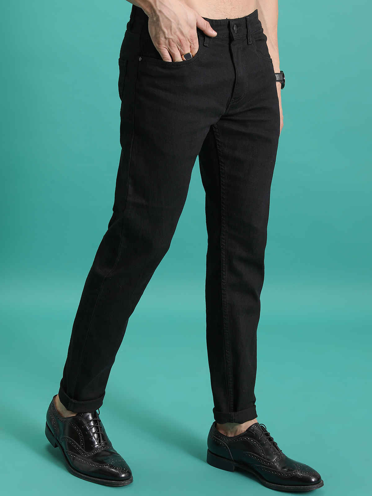 Highlander Men's Tapered Fit Clean Look Stretchable Jeans | Black - 32