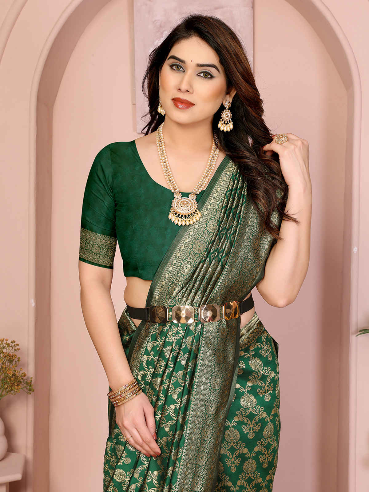 Hema Silk Mills Women Woven Banarasi Silk Blend Saree | Green