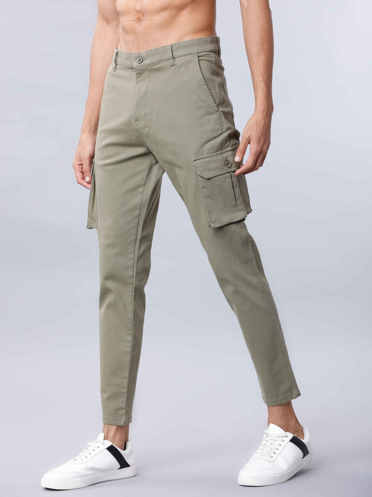 HIGHLANDER Men's Slim Fit Solid Cargos | Capulet Olive - 32