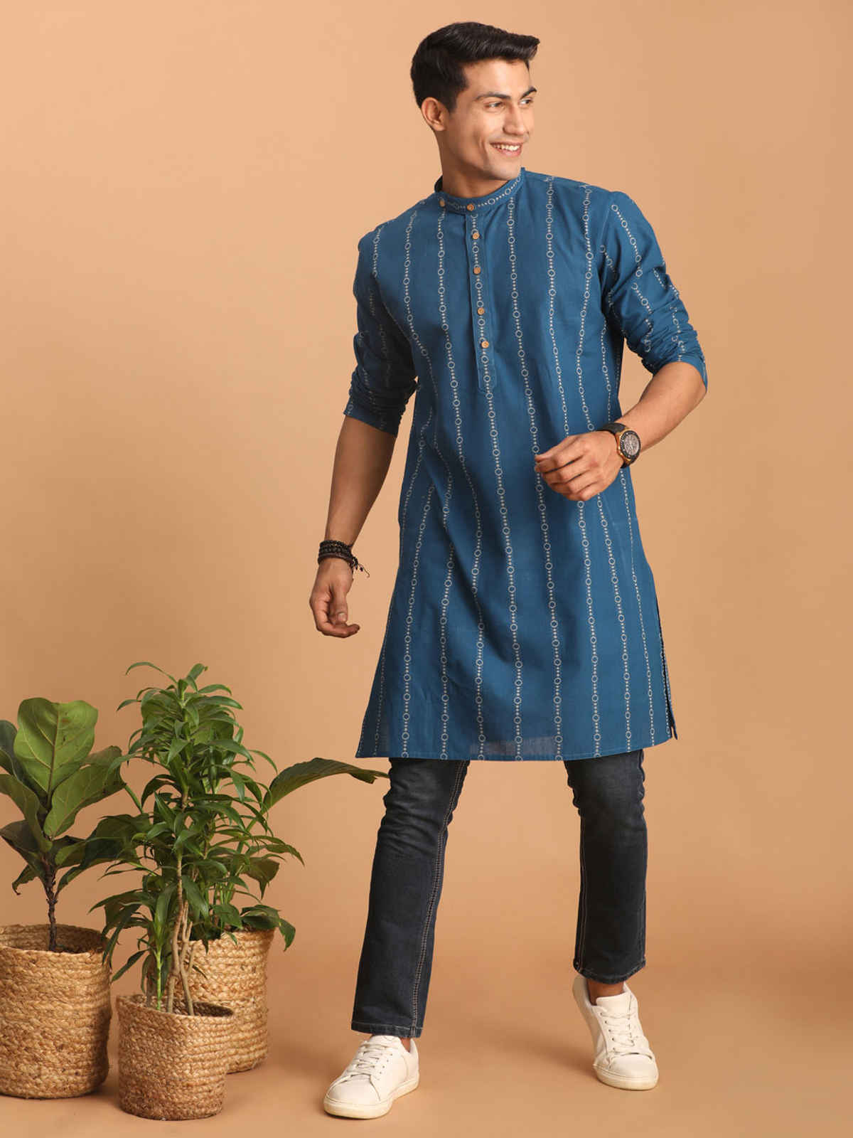 Vastramay Men's Indigo Blue Cotton Kurta | S