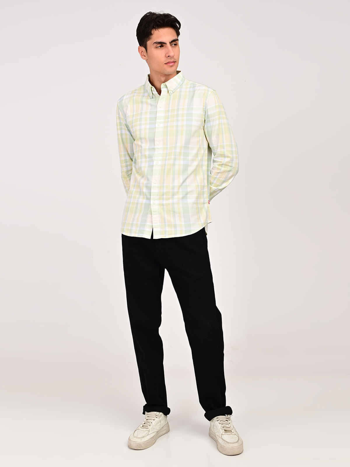 Levi's Men's 505 Straight Fit Mid-Rise Jeans | Black | 34