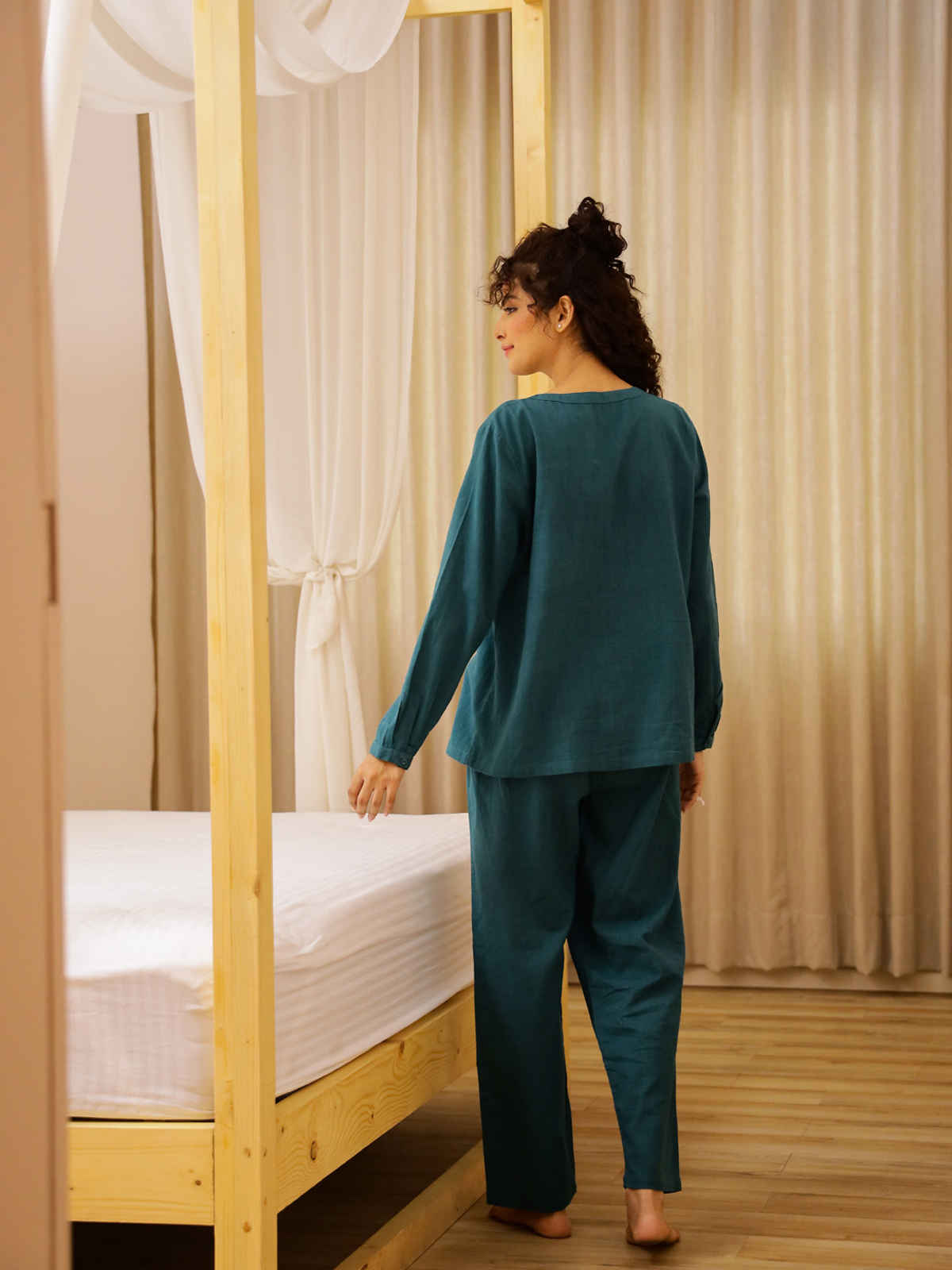 Sanskrutihomes Women's Pure Cotton Night suits | SE-NSP-707 | Teal - M