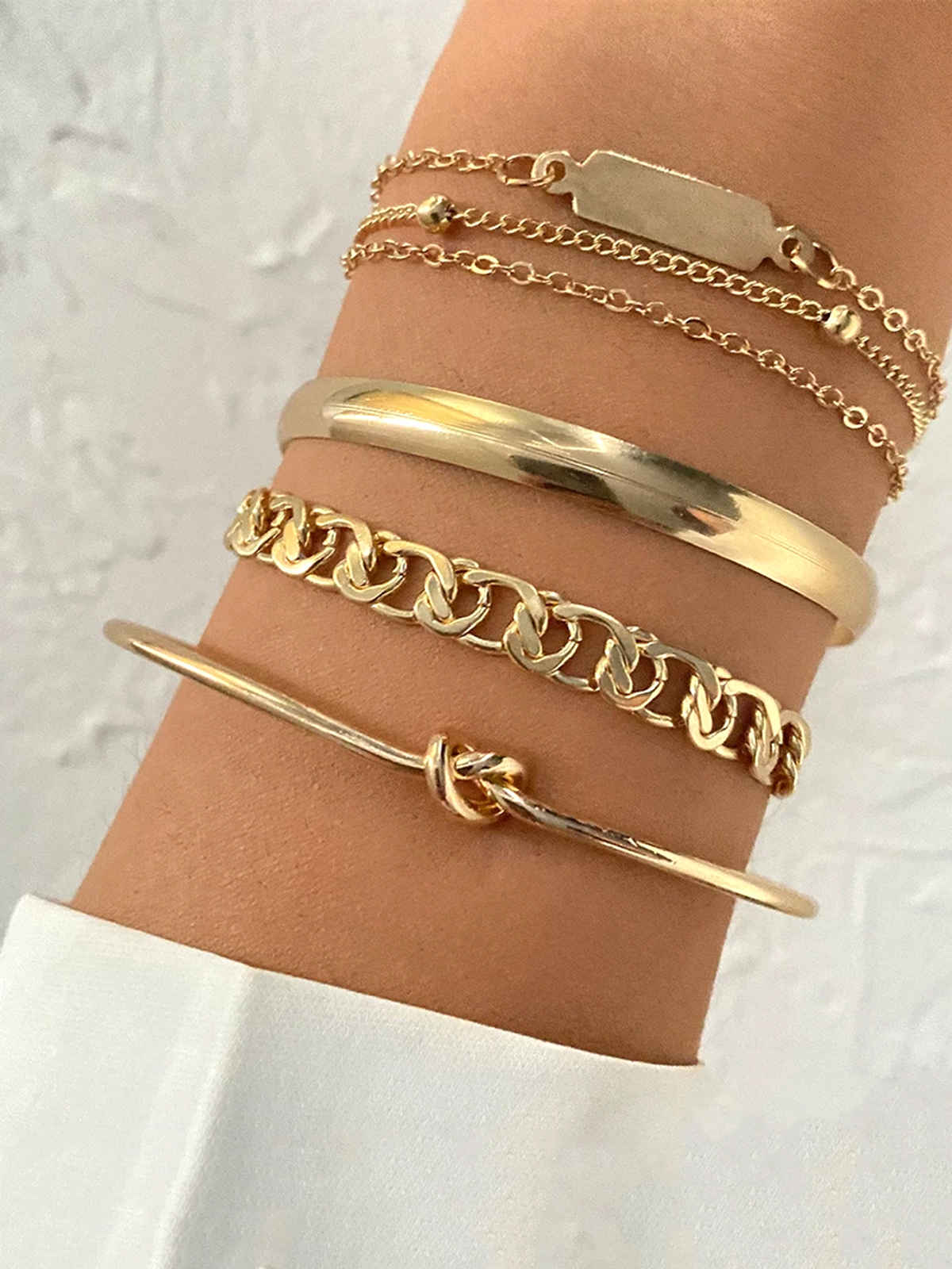 Yellow Chimes 5 Pcs Multilayered Chain Bracelet Set for Women