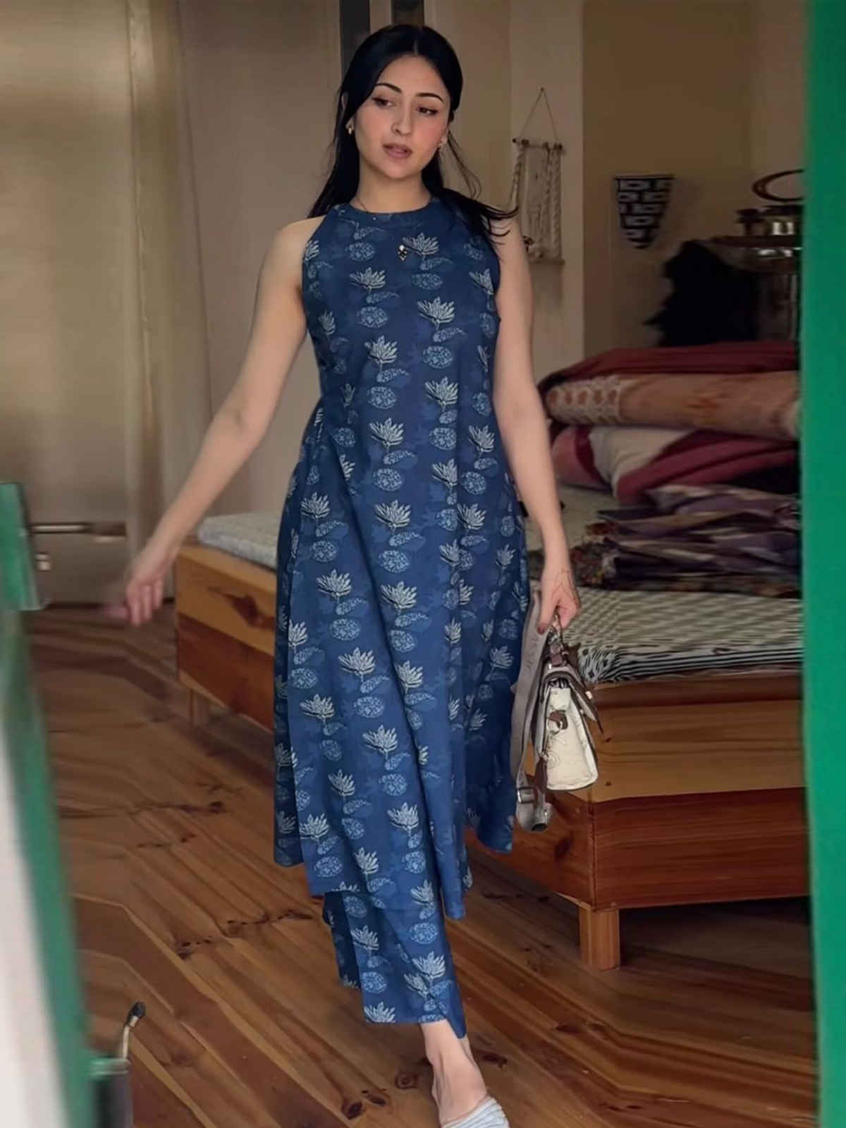 GoSriKi Women's Viscose Rayon Straight Printed Kurta with Pant | AASHVI | Blue - S